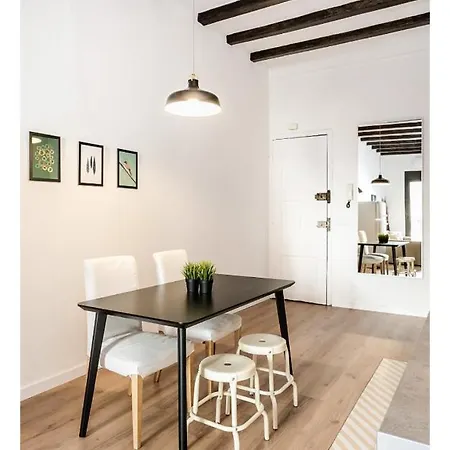 Lovely Design 4bed Close To Sagrada Familia