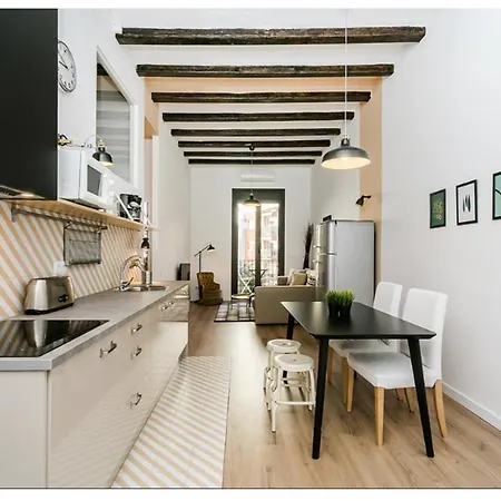 Lovely Design 4bed Close To Sagrada Familia