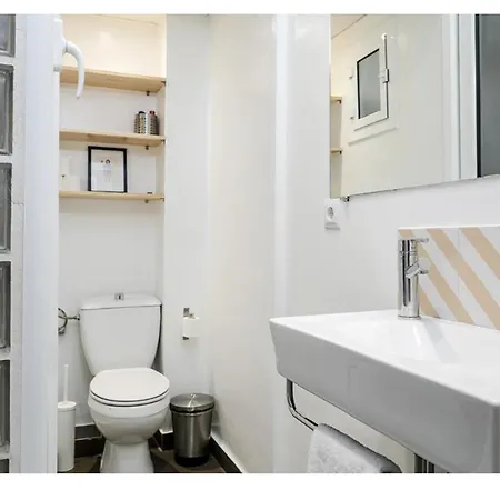 Apartment Lovely Design 4bed Close To Sagrada Familia Barcelona